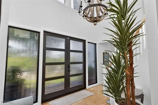 3400 W Gulf DR, Sanibel, FL 33957