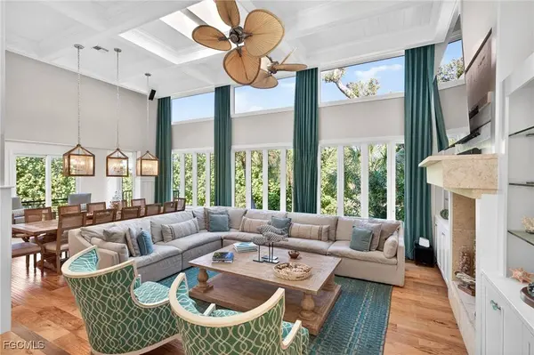 3400 W Gulf DR, Sanibel, FL 33957