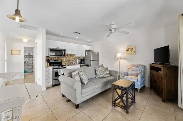 1811 Olde Middle Gulf DR #10, Sanibel, FL 33957