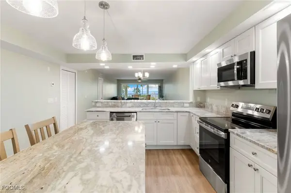 3049 W Gulf DR #101, Sanibel, FL 33957