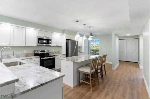 3049 W Gulf DR #101, Sanibel, FL 33957