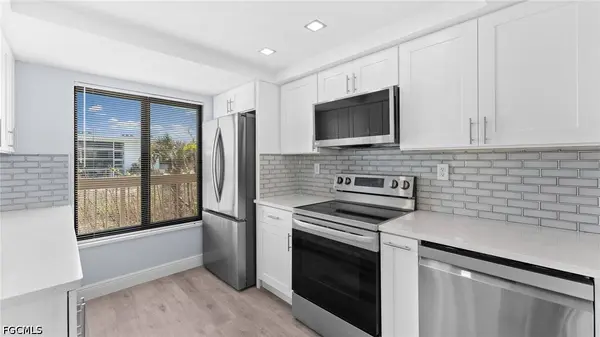 2777 W Gulf DR #104, Sanibel, FL 33957