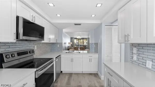 2777 W Gulf DR #104, Sanibel, FL 33957