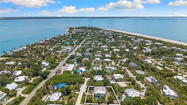 475 Las Tiendas LN, Sanibel, FL 33957