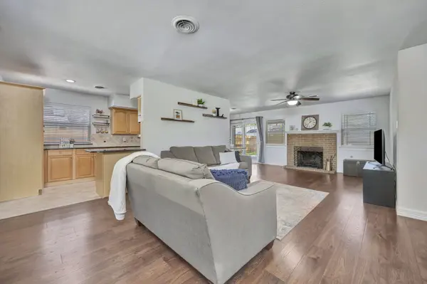 2812 Norwood Lane, Arlington, TX 76013