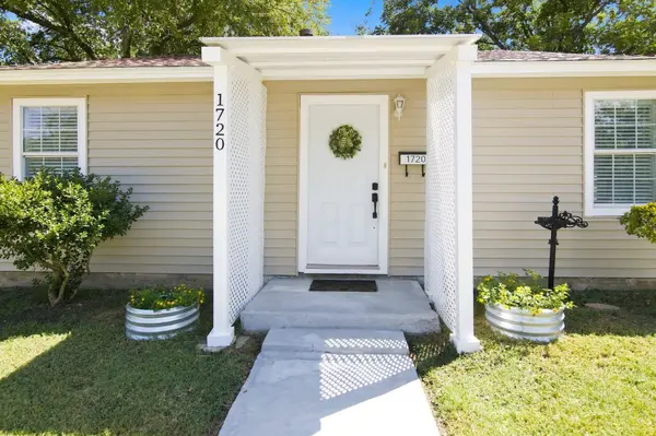 1720 Glenn Drive, Blue Mound, TX 76131