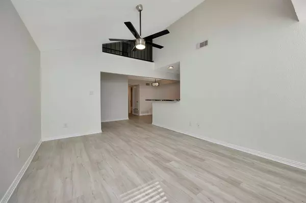 132 Myers Drive, White Settlement, TX 76108