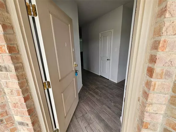 8640 Caldera Lane, Fort Worth, TX 76131