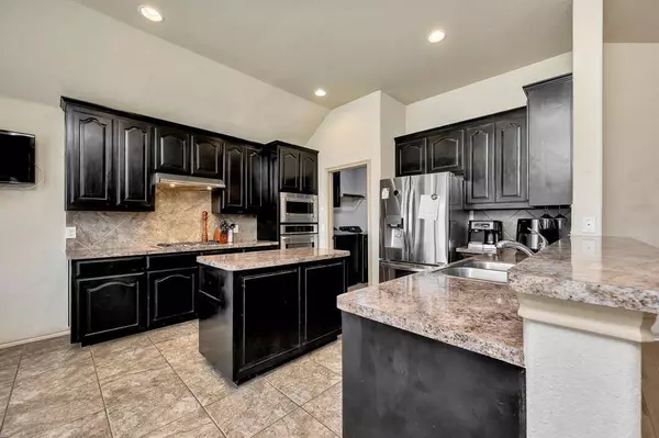 5312 Molasses Drive, Fort Worth, TX 76179