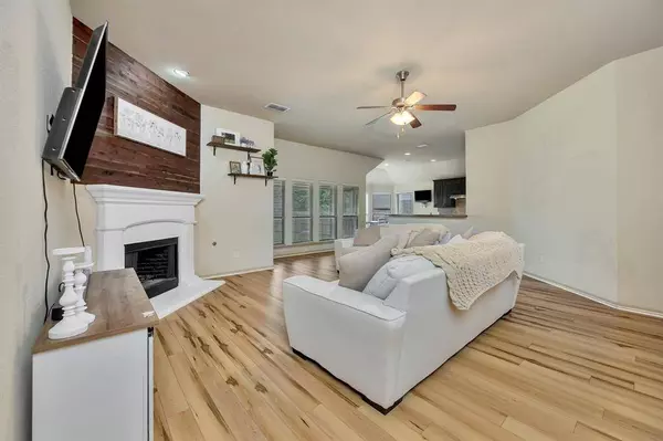 5312 Molasses Drive, Fort Worth, TX 76179