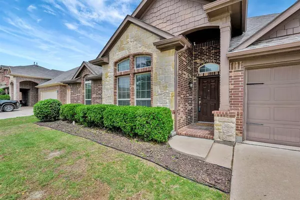 5312 Molasses Drive, Fort Worth, TX 76179