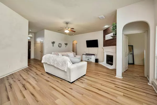 5312 Molasses Drive, Fort Worth, TX 76179