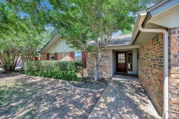 320 Gloria Street, Keller, TX 76248