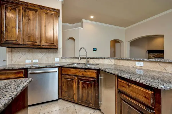 6009 Warmouth Drive, Fort Worth, TX 76179