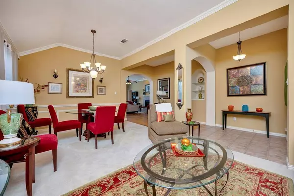 2404 Queens Court, Carrollton, TX 75006