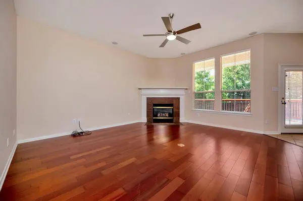 8256 Bridge Street, North Richland Hills, TX 76180