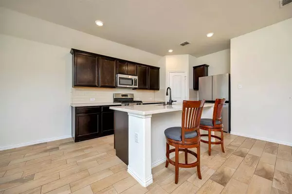 8416 Sweet Flag Lane, Fort Worth, TX 76123