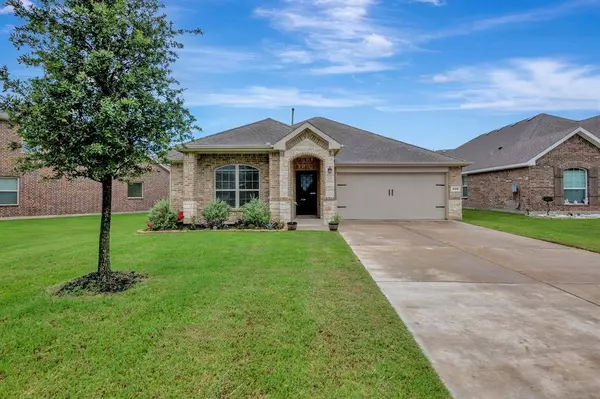 8416 Sweet Flag Lane, Fort Worth, TX 76123