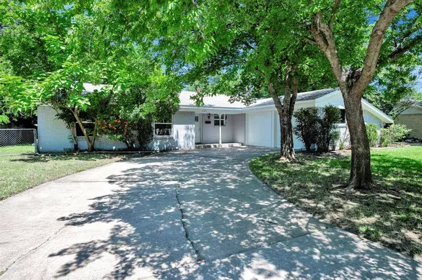 5125 Susan Lee Lane, North Richland Hills, TX 76180