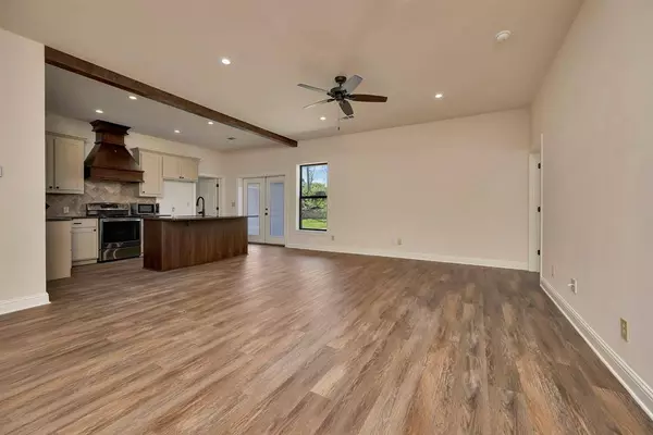 2312 Royce Drive, Arlington, TX 76016