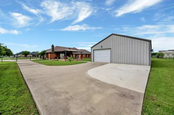 1700 N County Road, Fort Worth, TX 76179