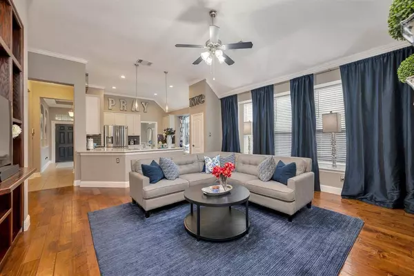 9829 Mcfarring Drive, Fort Worth, TX 76244