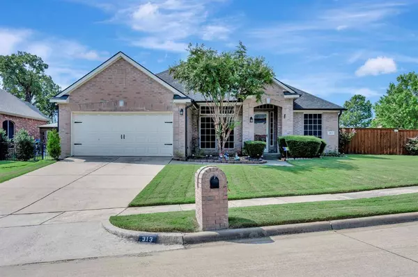 313 Owen Oaks Drive, Lake Dallas, TX 75065
