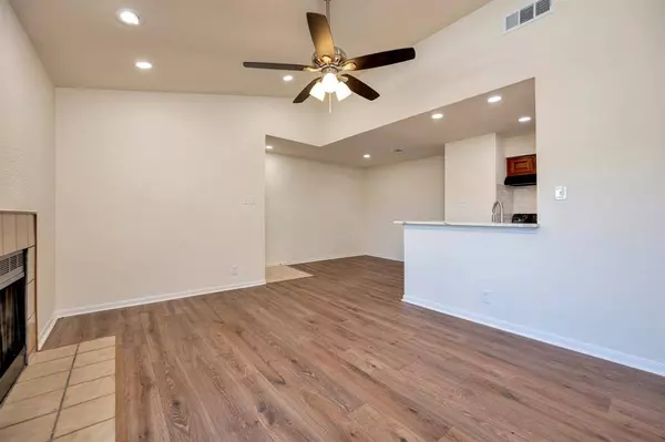 1101 Calico Lane #1422, Arlington, TX 76011