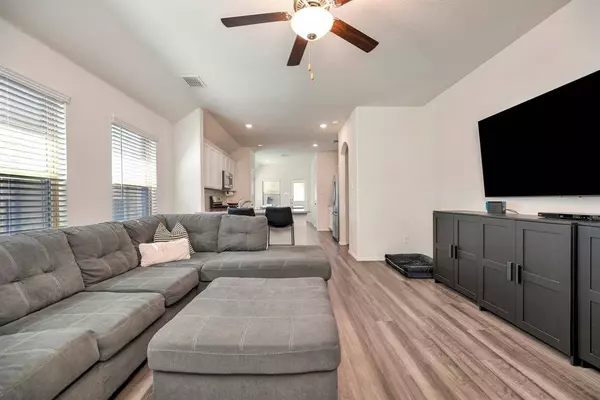 5809 Fir Tree Lane, Fort Worth, TX 76123