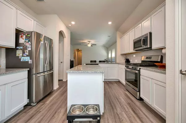 5809 Fir Tree Lane, Fort Worth, TX 76123