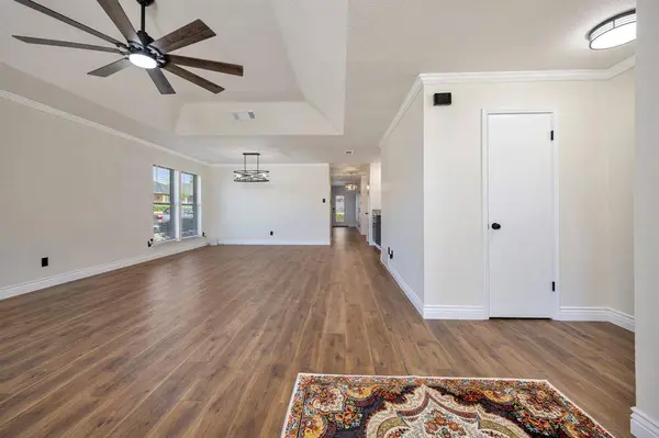 7012 Bentley Avenue, Fort Worth, TX 76137