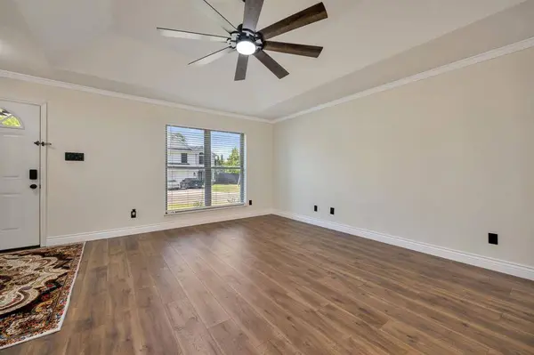 7012 Bentley Avenue, Fort Worth, TX 76137