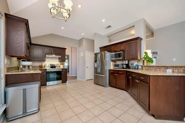 4201 Slick Rock Drive, Fort Worth, TX 76040