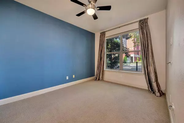 614 E 1st Street, Fort Worth, TX 76102