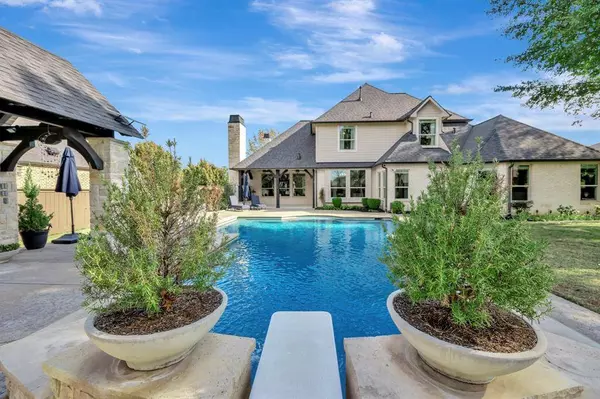 6104 Burnham Circle, Colleyville, TX 76034