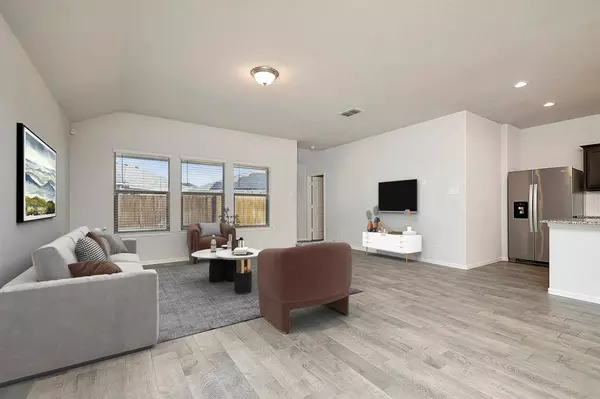 9128 High Stirrup Lane, Fort Worth, TX 76131