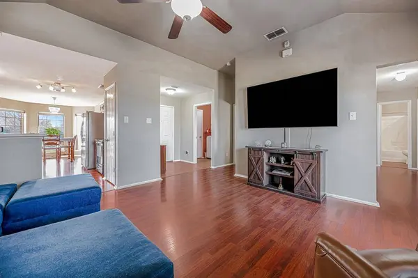 10865 Braemoor Drive, Fort Worth, TX 76052