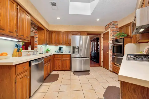 802 Katherine Court, Cedar Hill, TX 75104