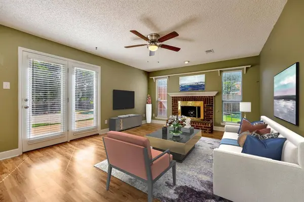 8000 Crazy Horse Lane, Fort Worth, TX 76137