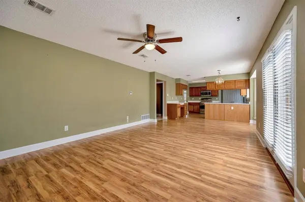 8000 Crazy Horse Lane, Fort Worth, TX 76137