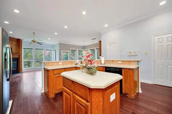 710 Longford Drive, Southlake, TX 76092