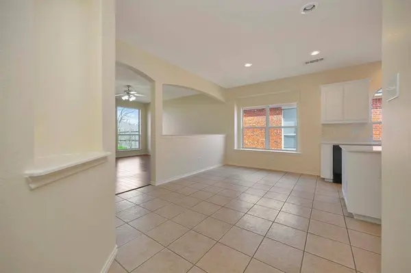 12901 Farmington Drive, Fort Worth, TX 76244