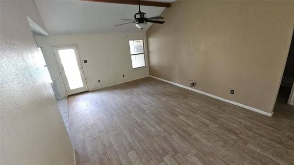 1221 Nicole Way, Fort Worth, TX 76028