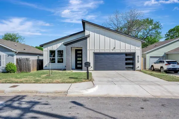 929 E Magnolia Avenue, Fort Worth, TX 76104