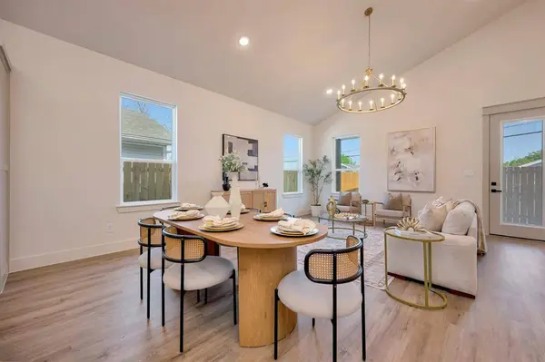 929 E Magnolia Avenue, Fort Worth, TX 76104