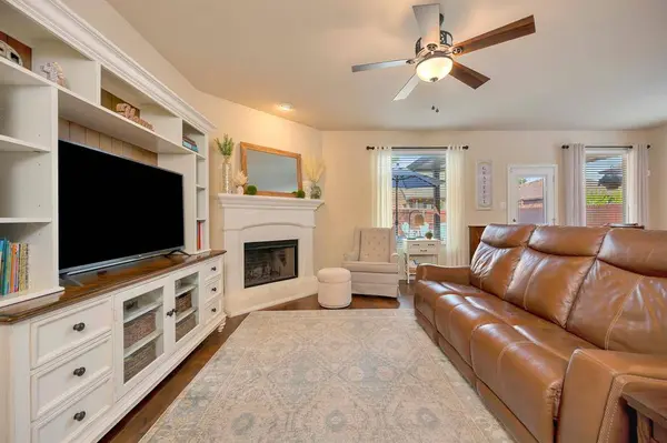 1608 Placitas Trail, Fort Worth, TX 76131