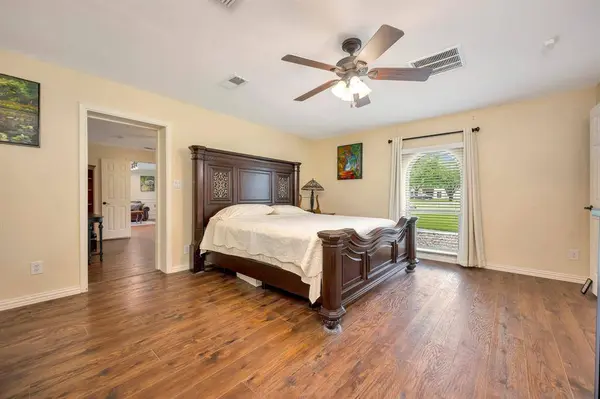 26 Rancho Drive N, Fort Worth, TX 76244