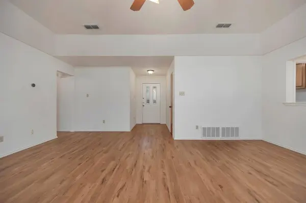 6900 Ritter Lane, Fort Worth, TX 76137