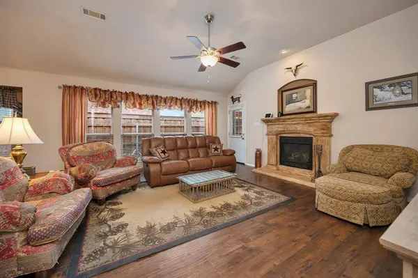 2872 Spotted Owl Drive, Fort Worth, TX 76244