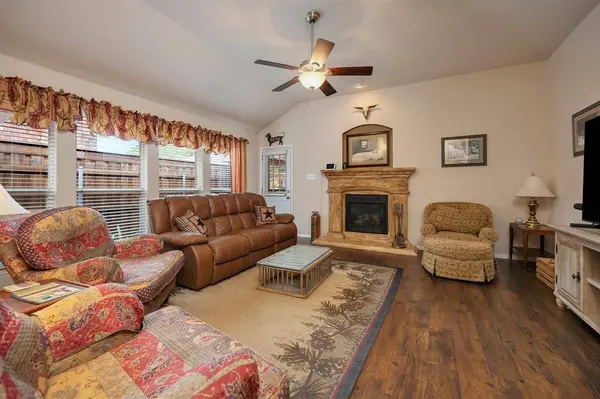 2872 Spotted Owl Drive, Fort Worth, TX 76244